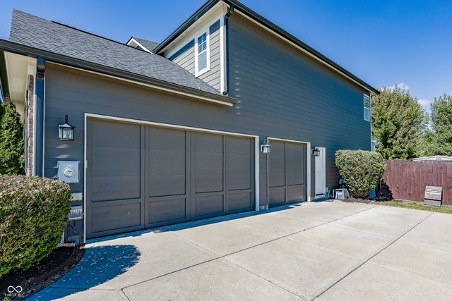 2540 Wineland Creek Drive, Carmel, IN 46074