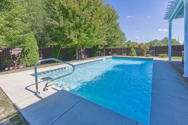 2540 Wineland Creek Drive, Carmel, IN 46074