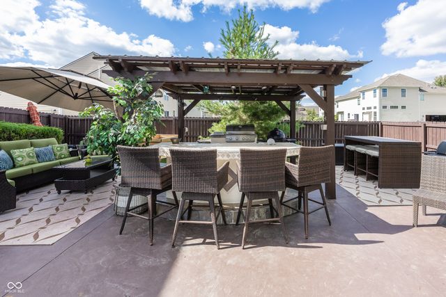 2540 Wineland Creek Drive, Carmel, IN 46074