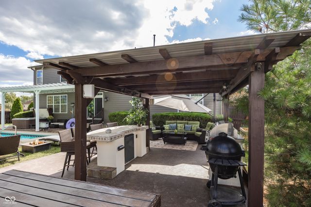 2540 Wineland Creek Drive, Carmel, IN 46074