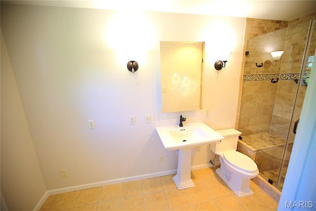 11161 Crickett Hill Drive, St Louis, MO 63146