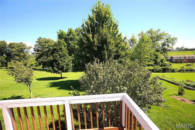 11161 Crickett Hill Drive, St Louis, MO 63146