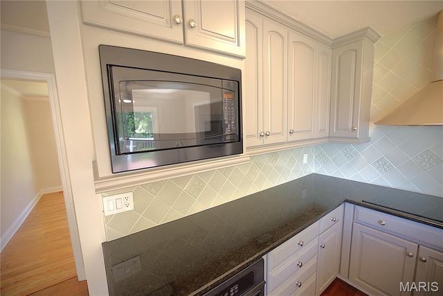 11161 Crickett Hill Drive, St Louis, MO 63146