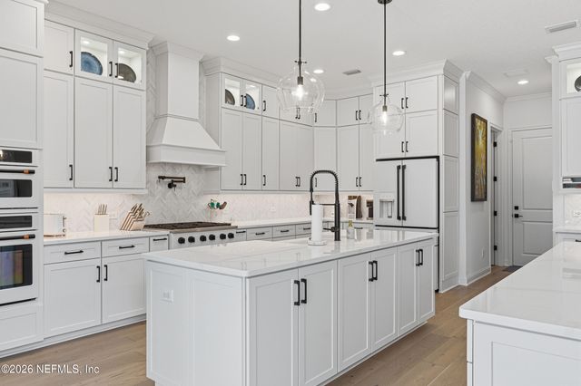 588 SEAGROVE Drive, Ponte Vedra, FL 32081