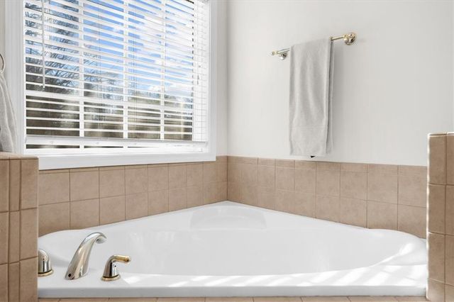 8785 Amberfield Drive, Gainesville, GA 30506