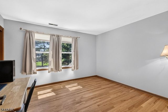 15 Hoffman Pl, Montgomery Twp., NJ 08502