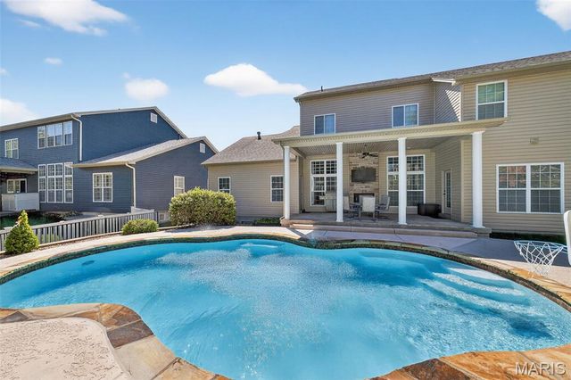 319 Magnolia Valley Drive, O'fallon, MO 63366