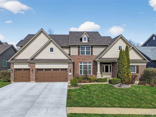 319 Magnolia Valley Drive, O'fallon, MO 63366