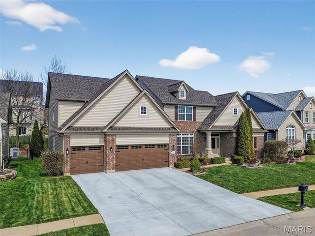 319 Magnolia Valley Drive, O'fallon, MO 63366