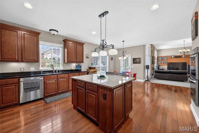 319 Magnolia Valley Drive, O'fallon, MO 63366