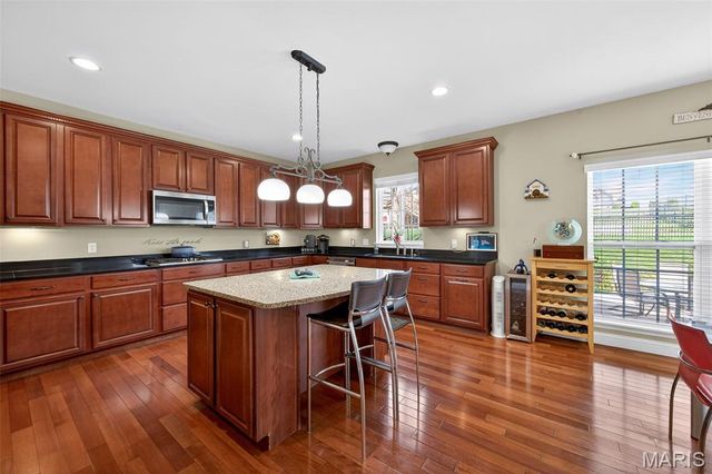 319 Magnolia Valley Drive, O'fallon, MO 63366