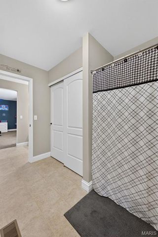 319 Magnolia Valley Drive, O'fallon, MO 63366