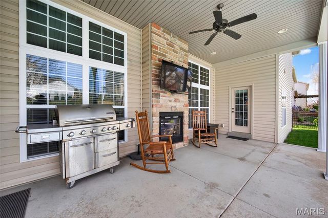 319 Magnolia Valley Drive, O'fallon, MO 63366