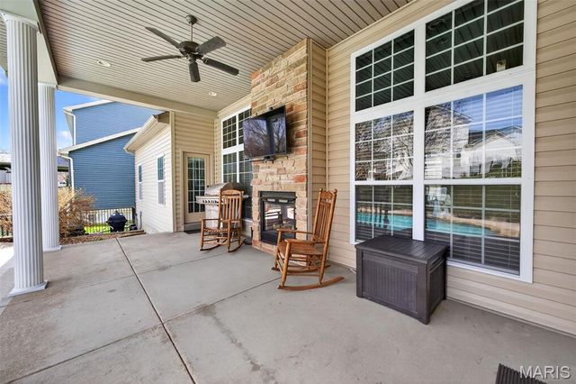 319 Magnolia Valley Drive, O'fallon, MO 63366