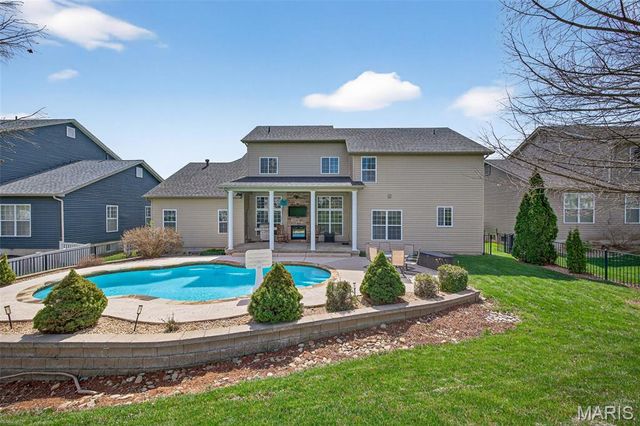 319 Magnolia Valley Drive, O'fallon, MO 63366