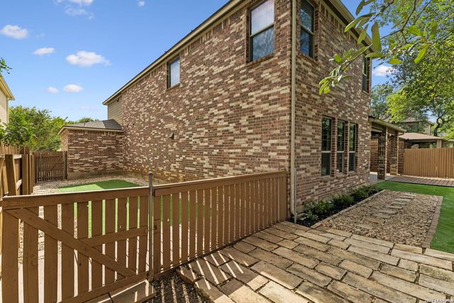 109 Rattlesnake Bluff, Boerne, TX 78006