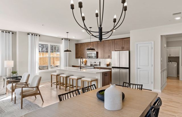 399 Neponset 213, Canton, MA 02021