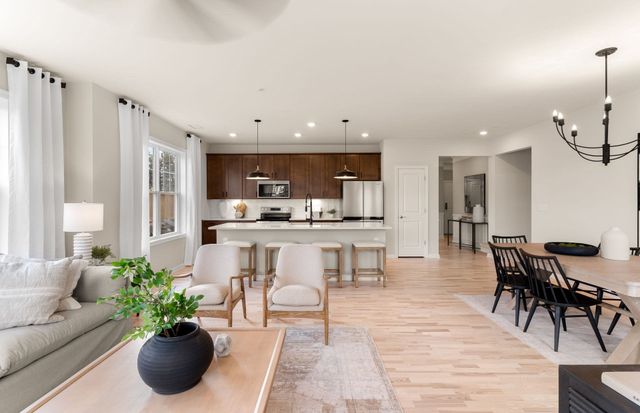 399 Neponset 213, Canton, MA 02021