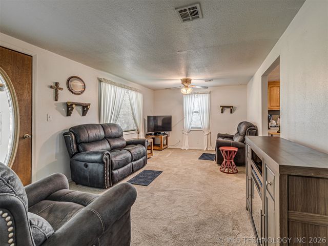 36087 S 4205 Road, Inola, OK 74036