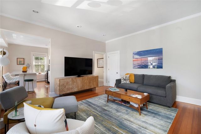 109 Church Street 3, Newport, RI 02840