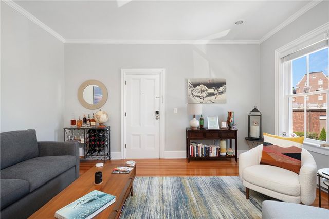 109 Church Street 3, Newport, RI 02840