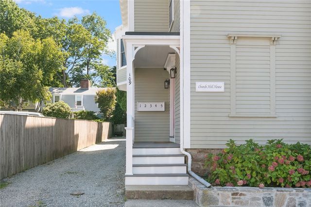 109 Church Street 3, Newport, RI 02840