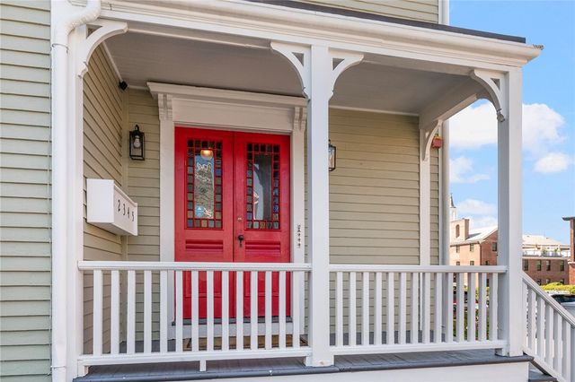 109 Church Street 3, Newport, RI 02840