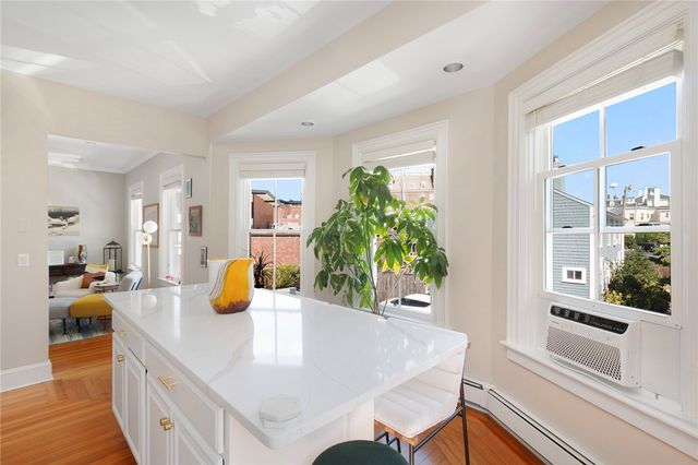 109 Church Street 3, Newport, RI 02840