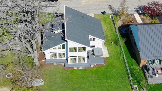 812 Rosebud AVENUE, Twin Lakes, WI 53181