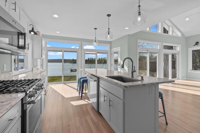 812 Rosebud AVENUE, Twin Lakes, WI 53181