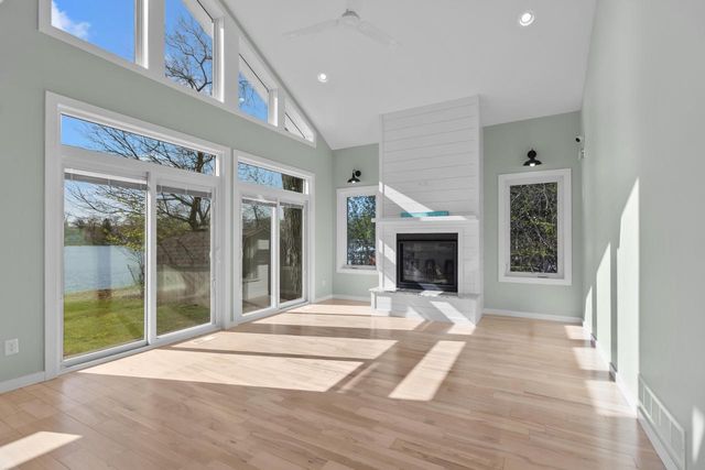 812 Rosebud AVENUE, Twin Lakes, WI 53181