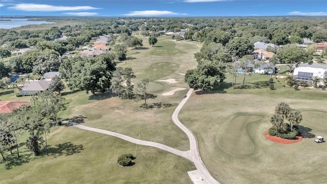 5556 GROVE MANOR, Lady Lake, FL 32159