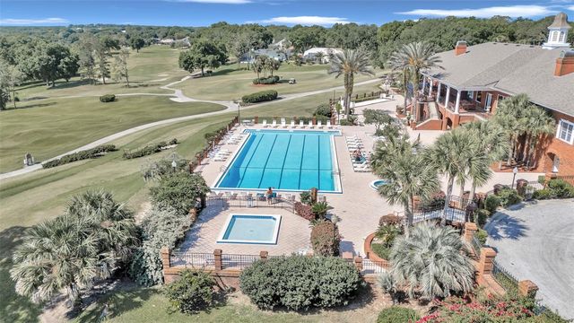 5556 GROVE MANOR, Lady Lake, FL 32159