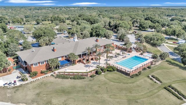 5556 GROVE MANOR, Lady Lake, FL 32159