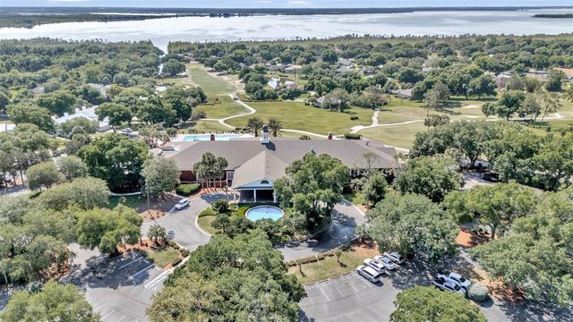 5556 GROVE MANOR, Lady Lake, FL 32159