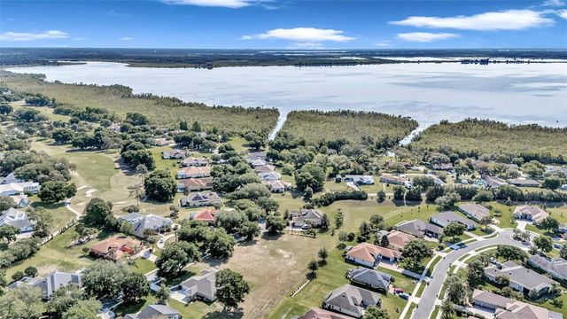 5556 GROVE MANOR, Lady Lake, FL 32159