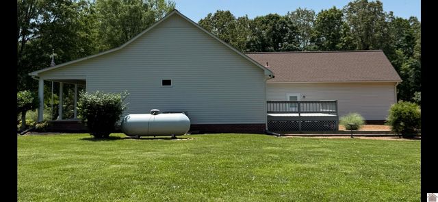 1153 Briensburg-Tatumsville Rd, Benton, KY 42025