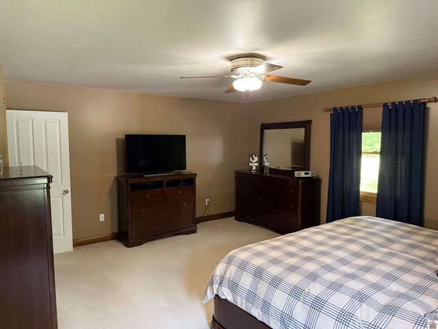 1153 Briensburg-Tatumsville Rd, Benton, KY 42025