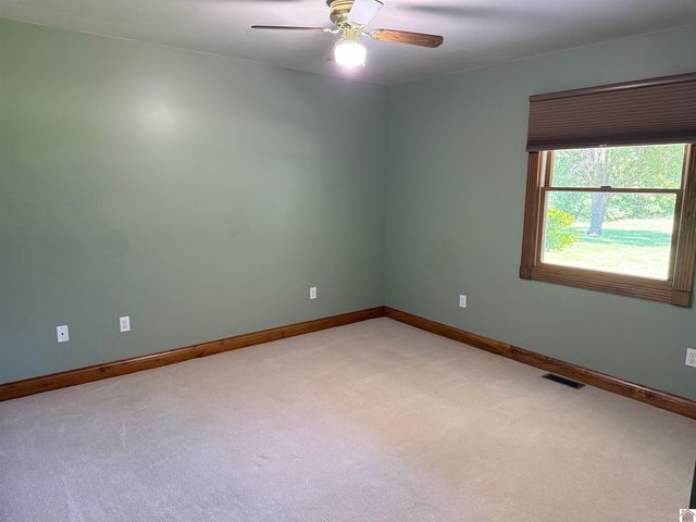 1153 Briensburg-Tatumsville Rd, Benton, KY 42025