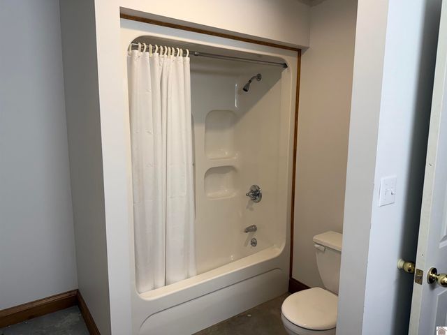 1153 Briensburg-Tatumsville Rd, Benton, KY 42025