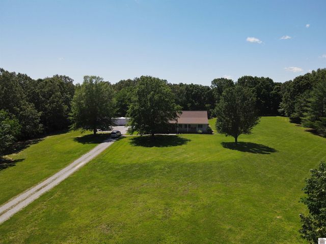 1153 Briensburg-Tatumsville Rd, Benton, KY 42025