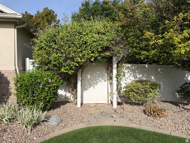 12548 S HARVEST SPRING LN, Riverton, UT 84096