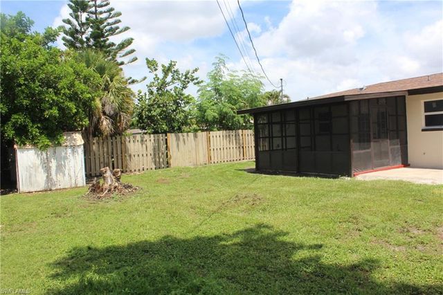 1762 Bonnie CT, Fort Myers, FL 33901