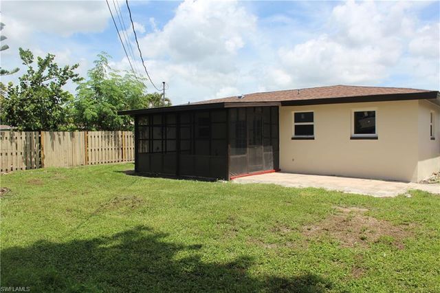 1762 Bonnie CT, Fort Myers, FL 33901