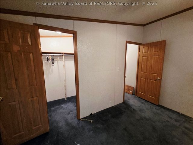 20 Bungalow Road, Charleston, WV 25306