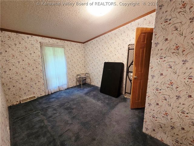 20 Bungalow Road, Charleston, WV 25306