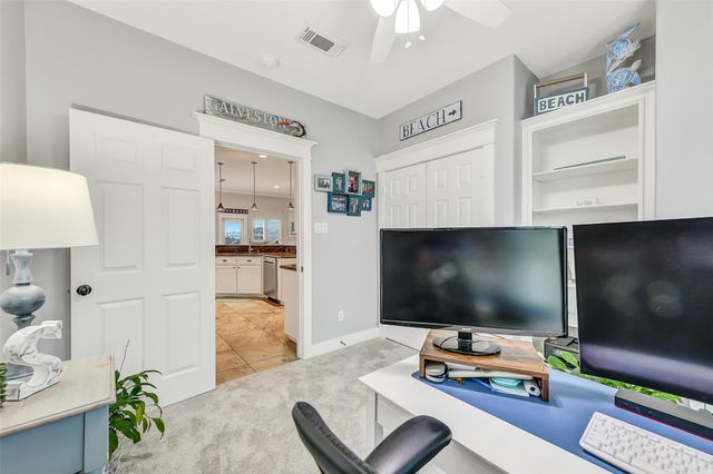 13602 Windlass Circle, Galveston, TX 77554
