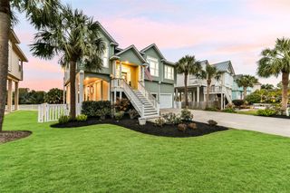 13602 Windlass Circle, Galveston, TX 77554