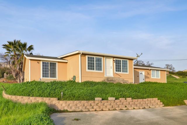 3814 Lakeview Dr, Ione, CA 95640