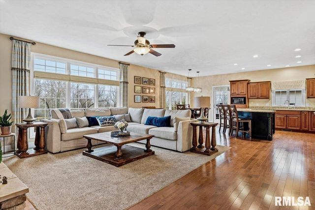 1116 Jemi Lane, Chatham, IL 62629